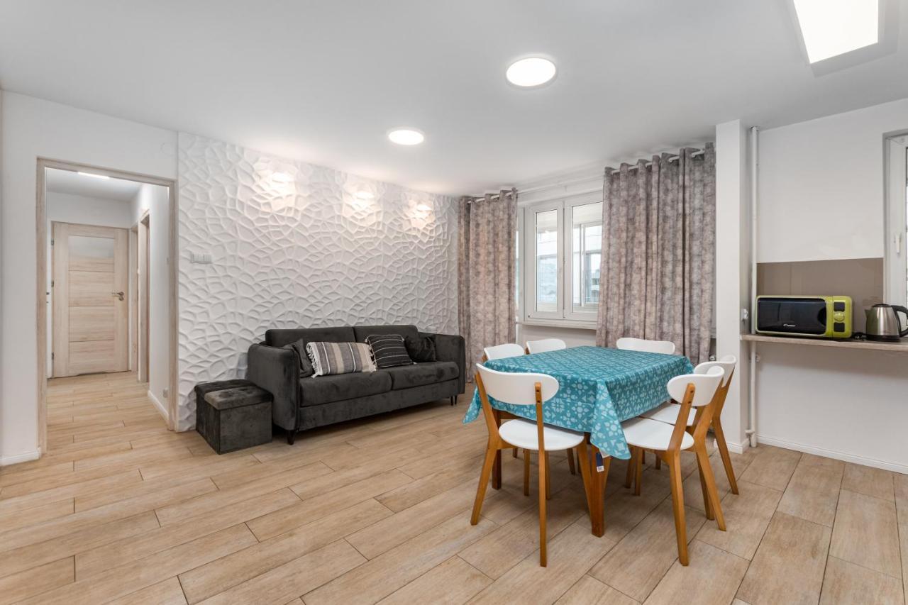 Emilii Plater 47 By Homeprime Warszawa Exteriör bild