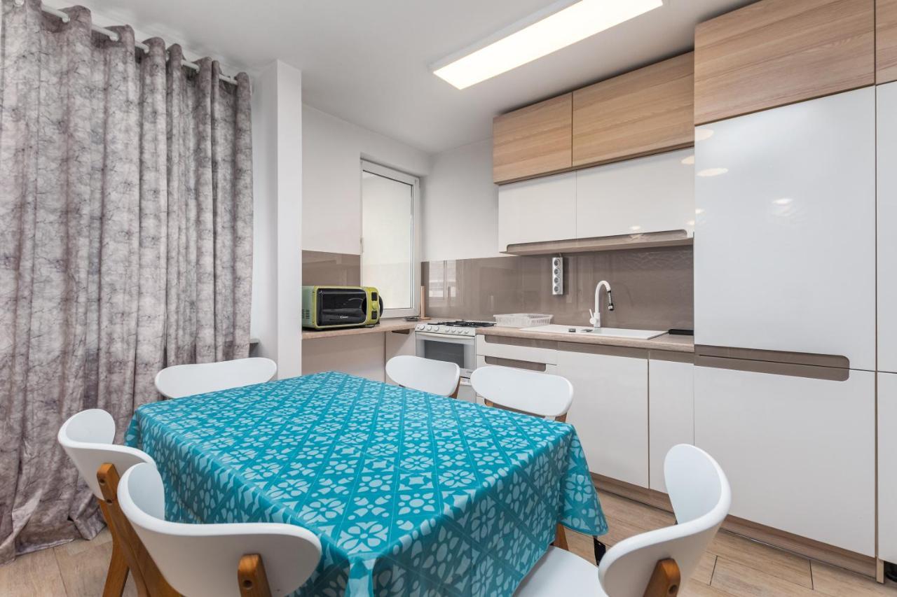 Emilii Plater 47 By Homeprime Warszawa Exteriör bild