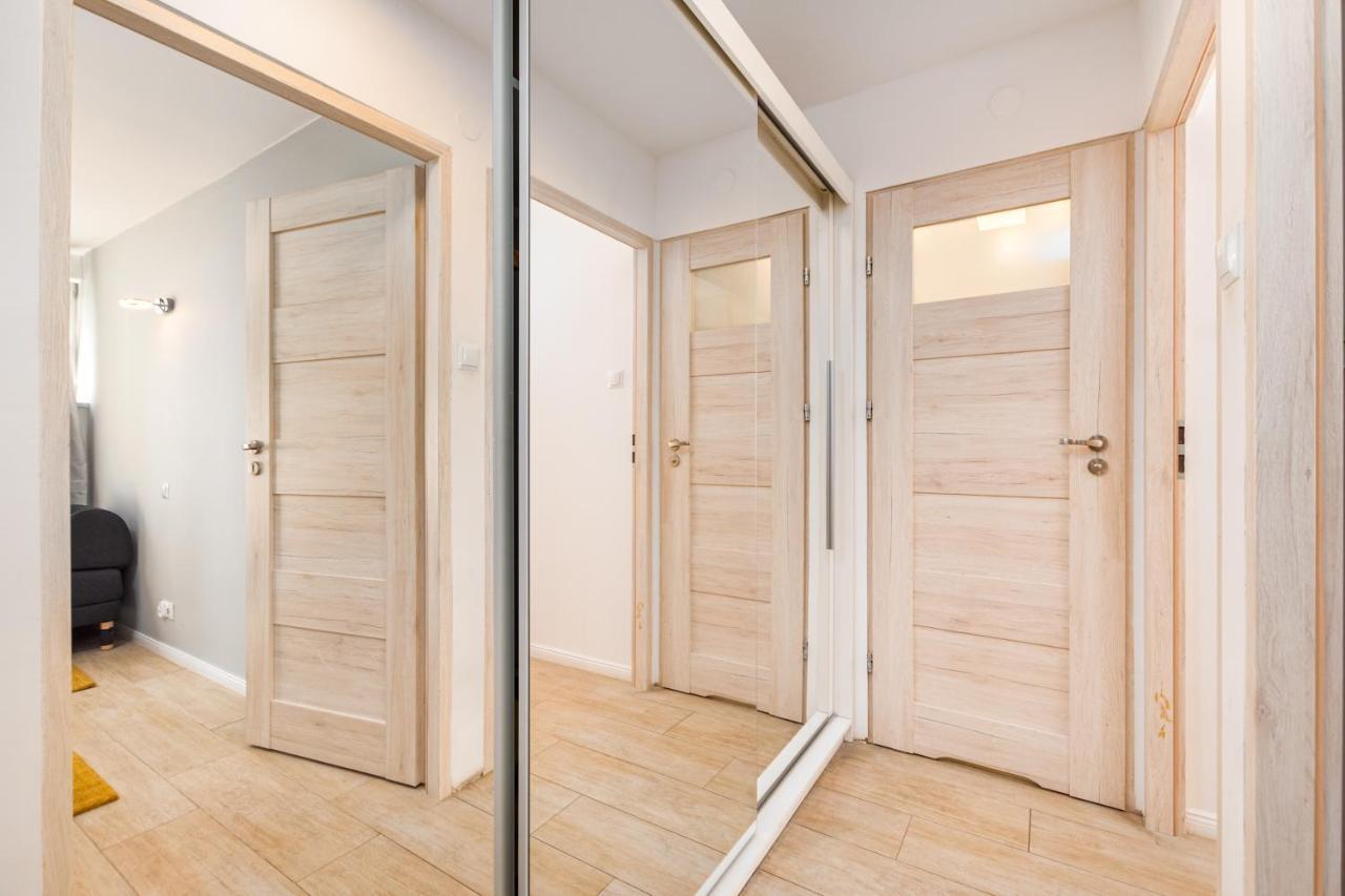Emilii Plater 47 By Homeprime Warszawa Exteriör bild